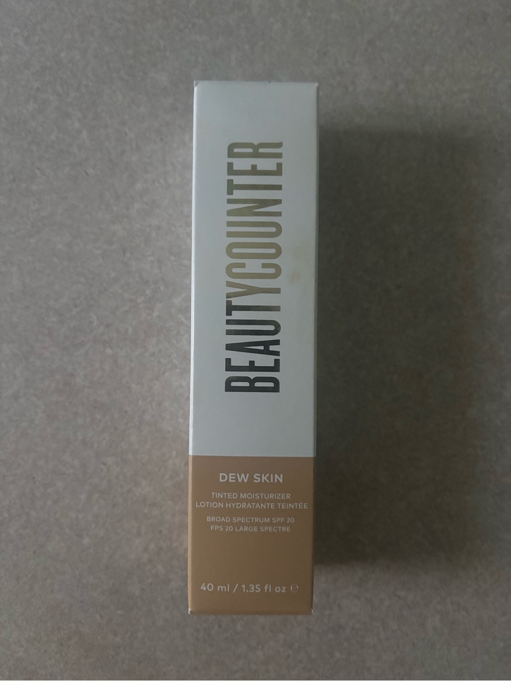beautycounter Dew Skin Tinted Moisturizer — Light